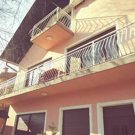 Appartement Emina *